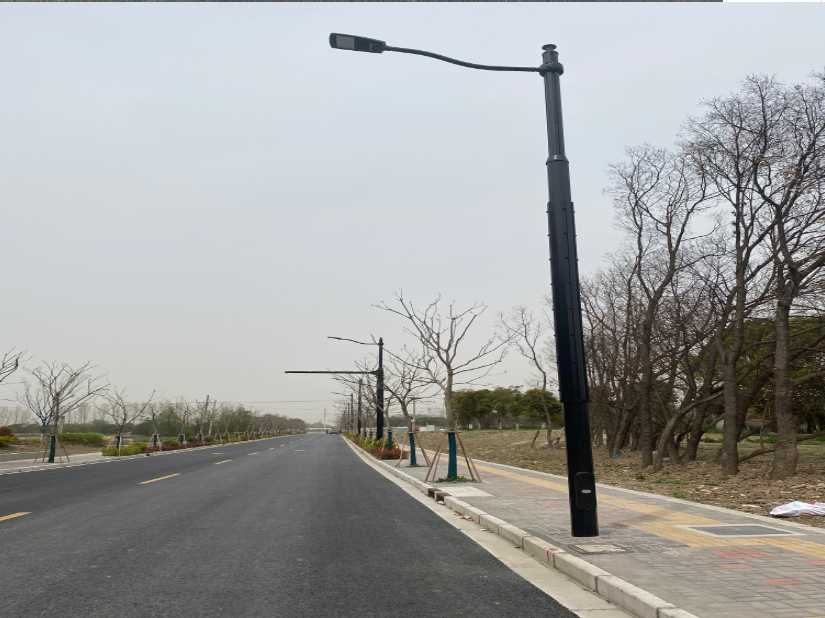 赤峰市上海综合杆 太阳能路灯工程